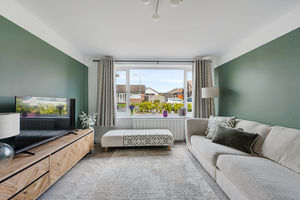 Lounge- click for photo gallery